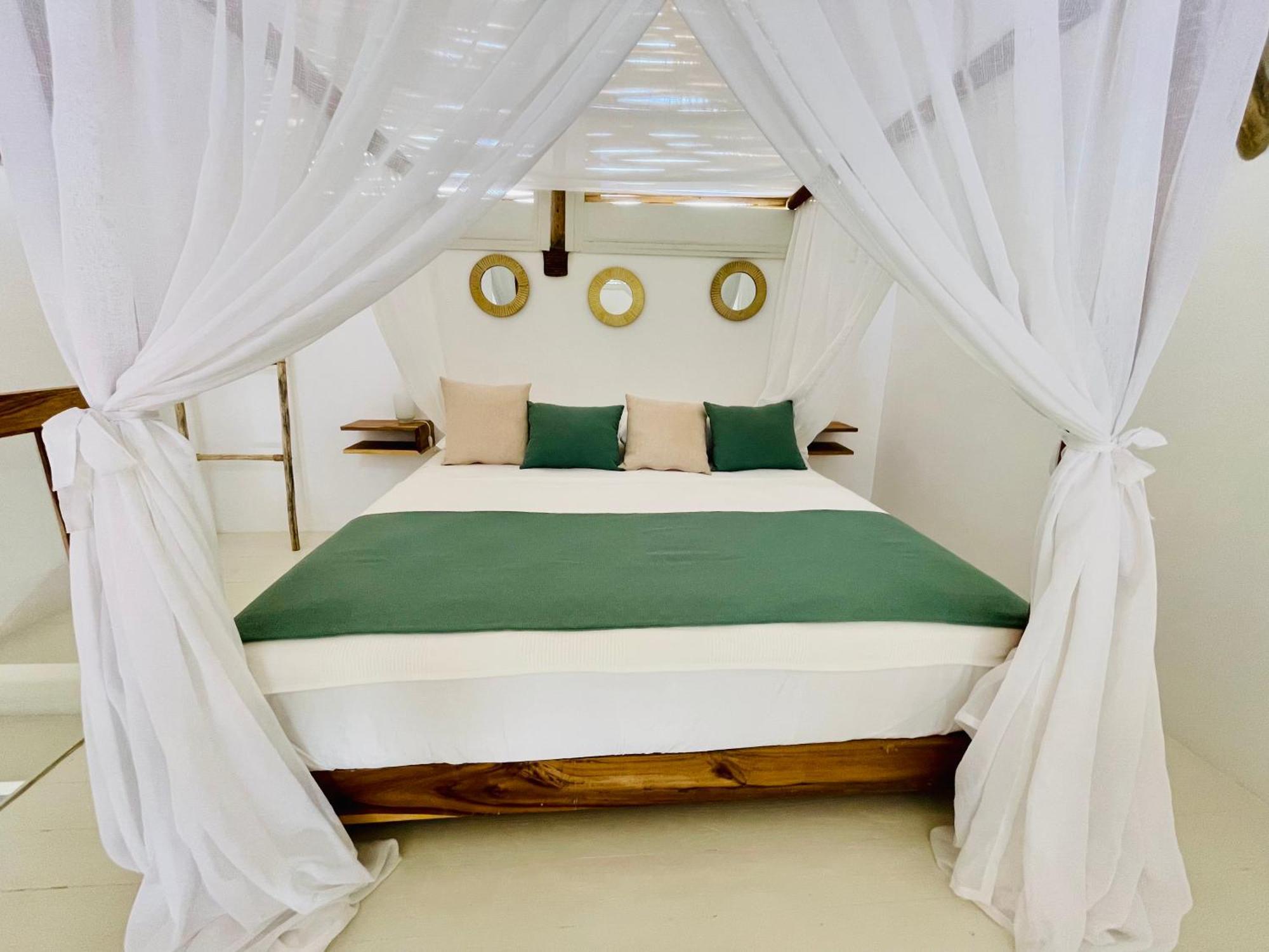 Leeloo Boutique Hotel Лас Теренас Екстериор снимка